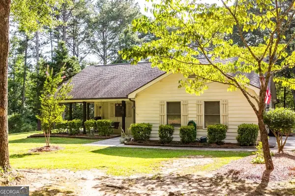 810 Northlake Circle, Oxford, GA 30054