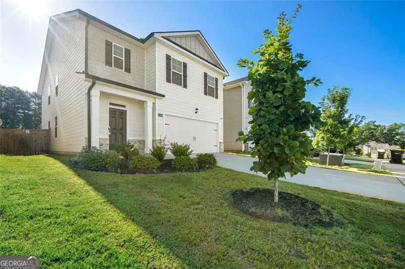 12188 Conrad Circle, Hampton, GA 30228 - Image #1