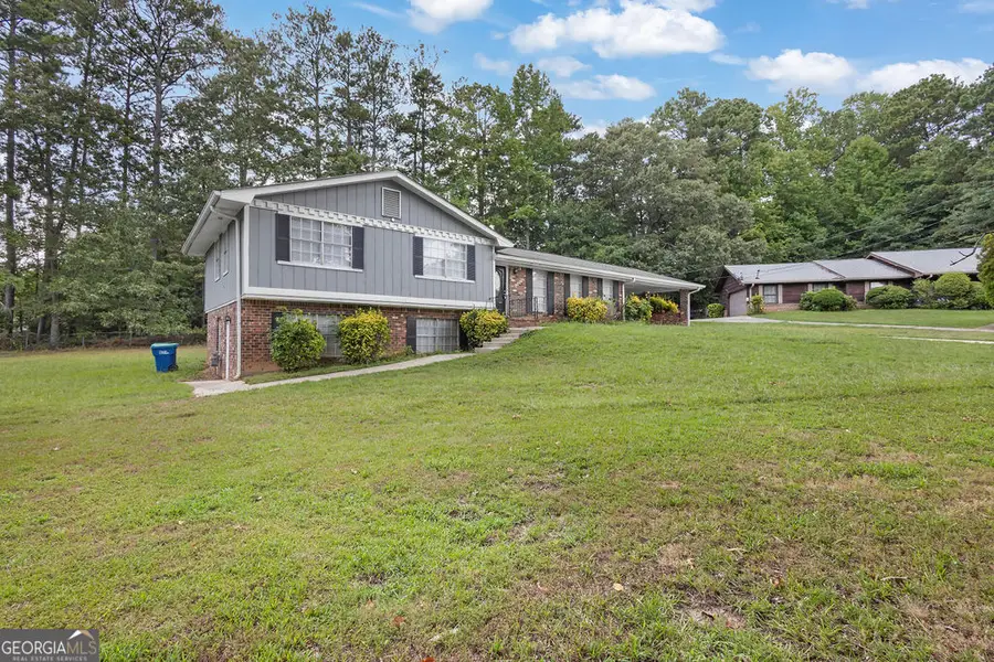 135 Melanie Court, Atlanta, GA 30349 - Image #2