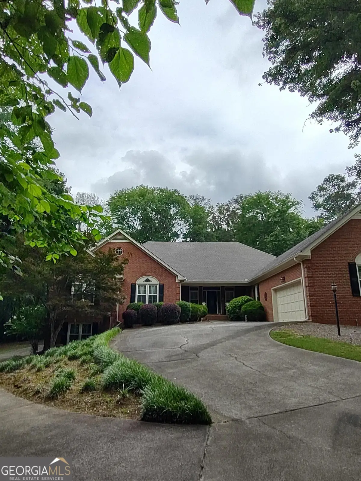 5015 Shadow Path Lane Sw, Lilburn, GA 30047 - Image #1