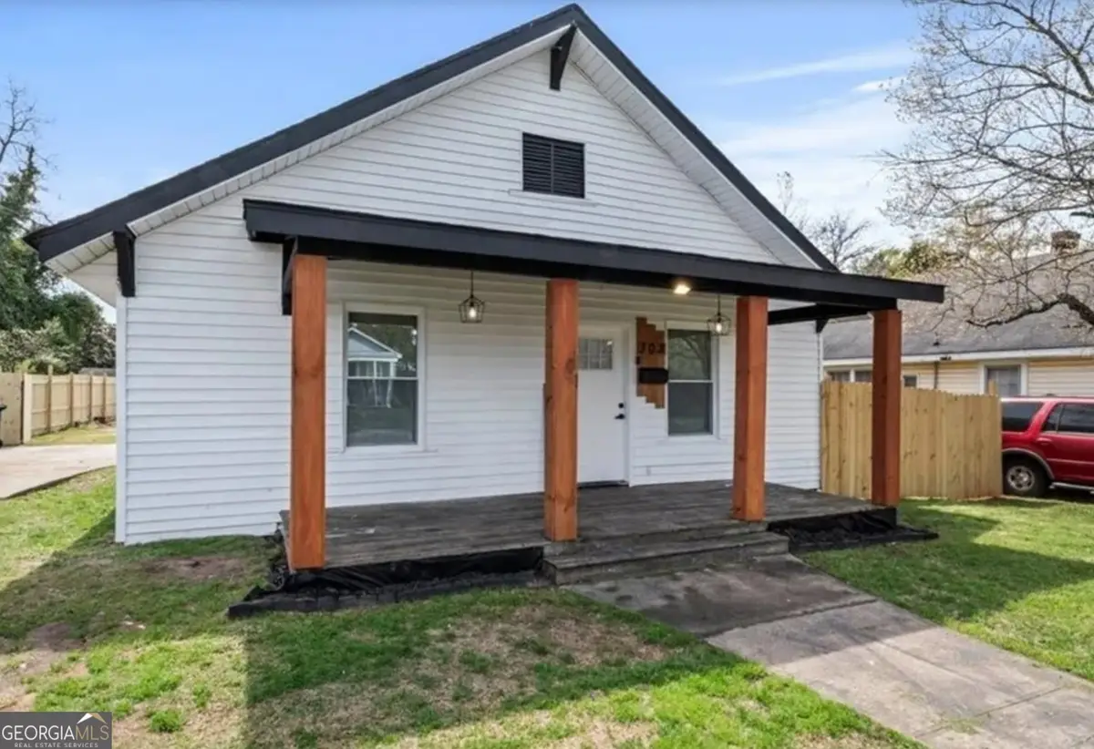 303 Carleeta Street, Barnesville, GA 30204 - Image #1