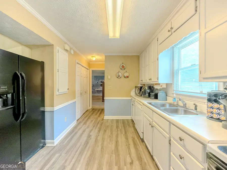 381 Willowwind Drive, Loganville, GA 30052 - Image #3