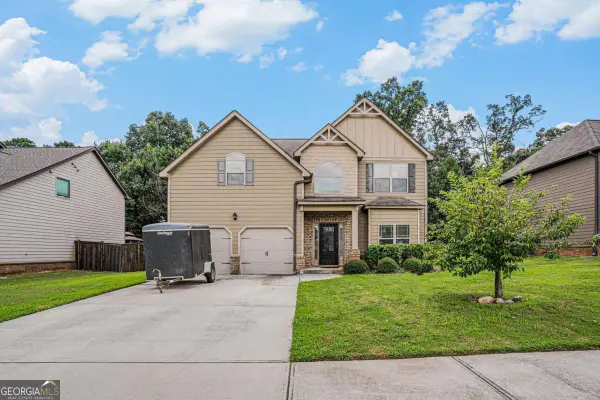 6870 Diamond Drive, Rex, GA 30273