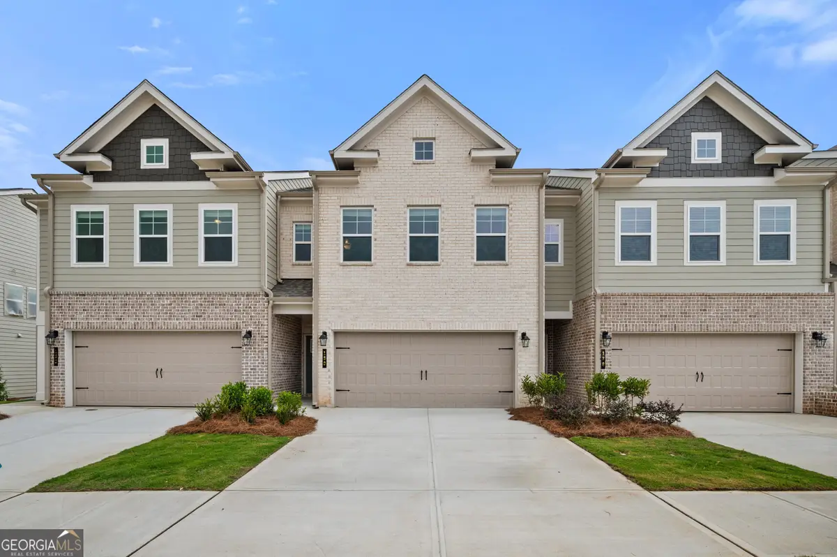 180 Abbotts Crossing Circle, Conyers, GA 30094 - Image #1