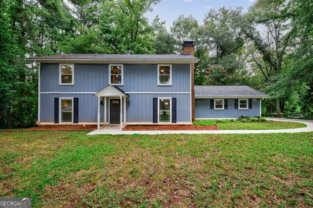 11465 Elkins Road, Roswell, GA 30076 - Image #1