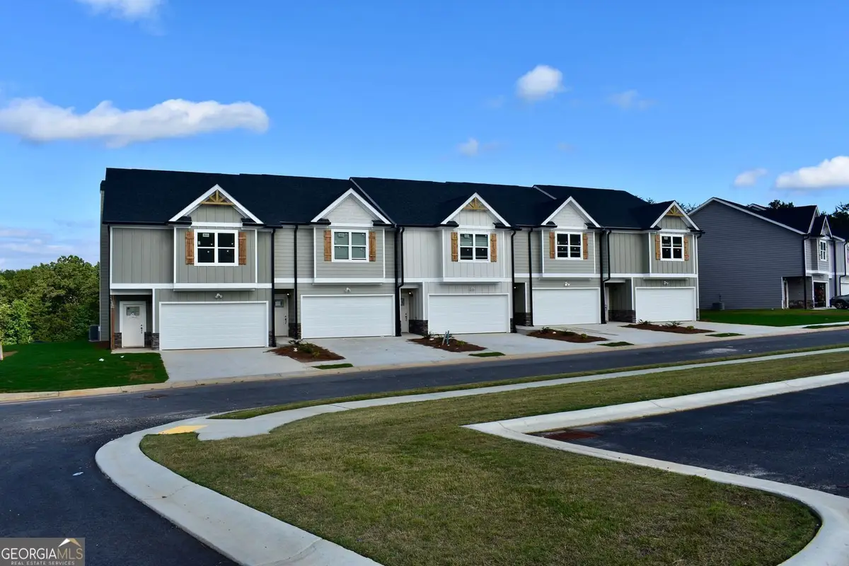 6334 Pine Ridge Point, Lula, GA 30554 - Image #1