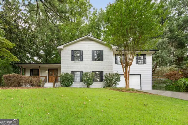 3844 Lake Drive Se, Smyrna, GA 30082