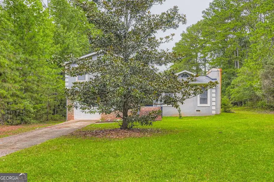 5455 Red Berry Lane Sw, Atlanta, GA 30331 - Image #3