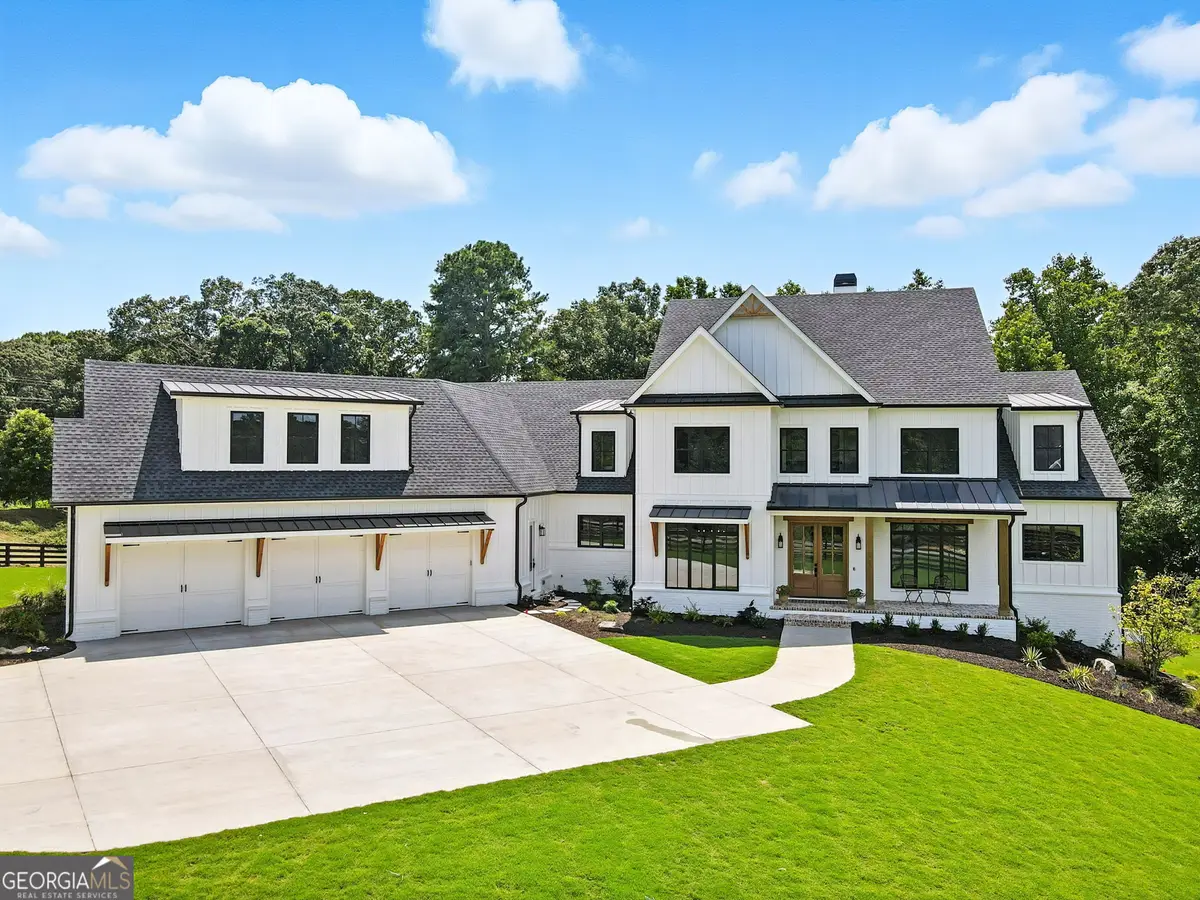 7915 E Cherokee Drive, Canton, GA 30115 - Image #1