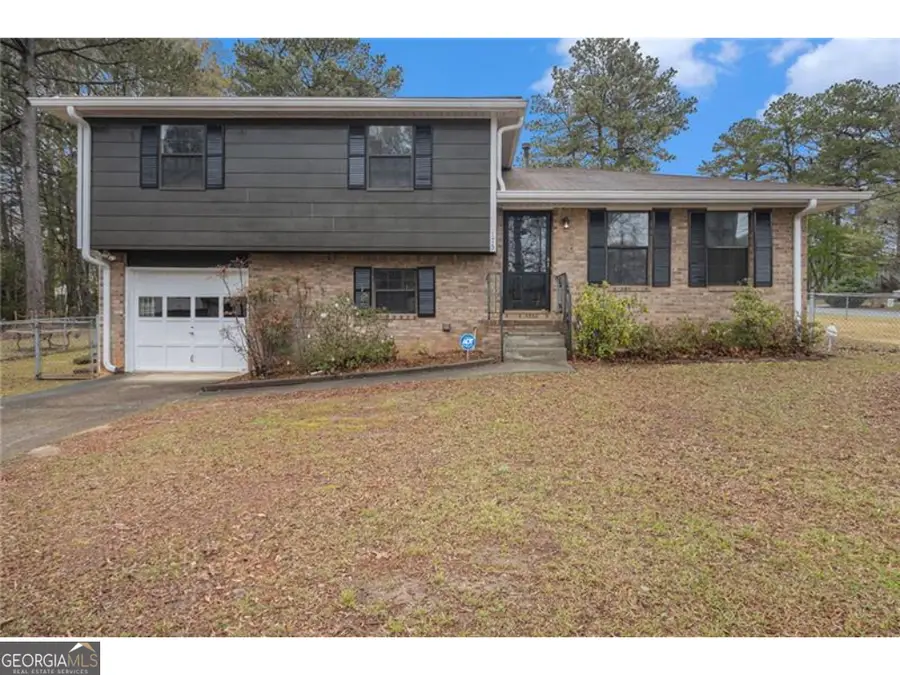 175 Slicky Rock Court, Riverdale, GA 30274 - Image #2