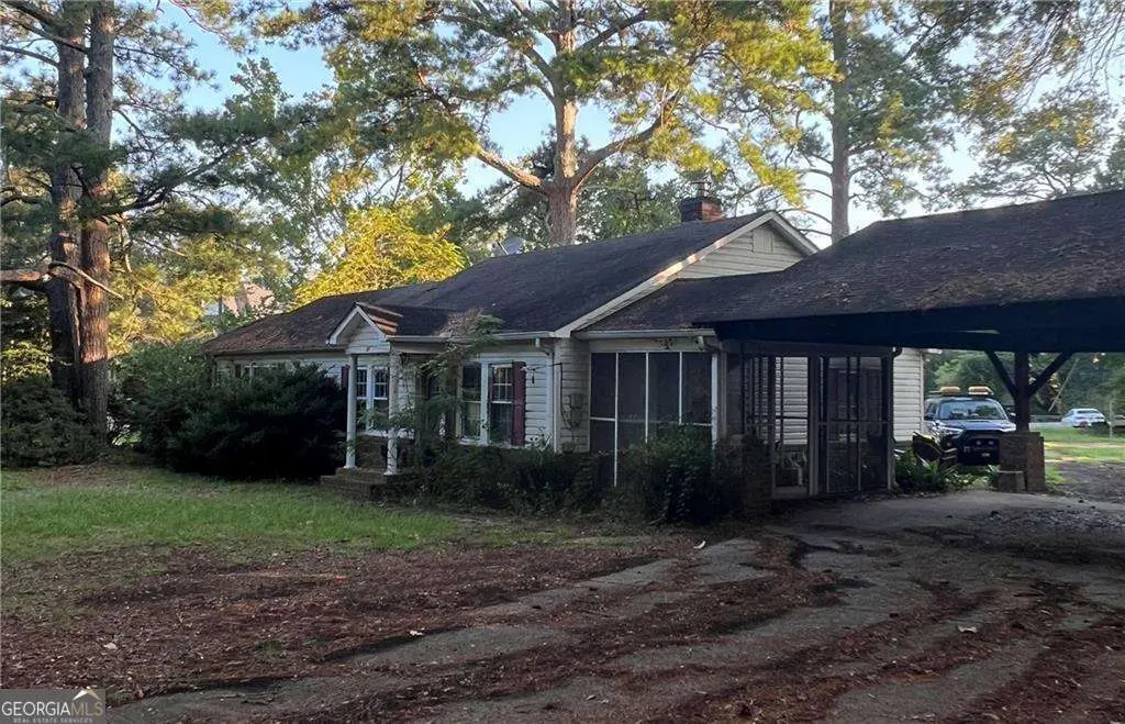 83 Woodstock Road, Roswell, GA 30075 - Image #1