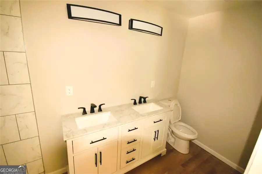 1639 Bridgeport Drive Nw, Atlanta, GA 30318 - Image #3