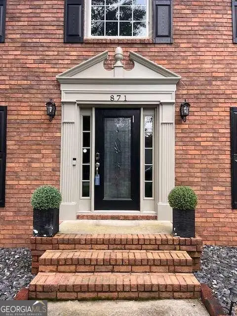 871 Cedar Trace Sw, Lilburn, GA 30047 - Image #2