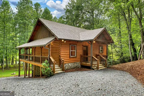 125 Blackberry Drive, Mineral Bluff, GA 30559