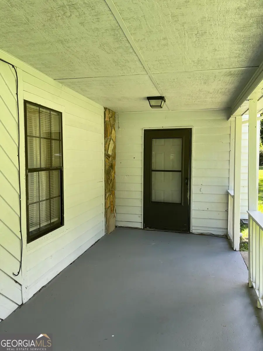 2145 Valley Oaks Drive Se, Smyrna, GA 30080 - Image #2