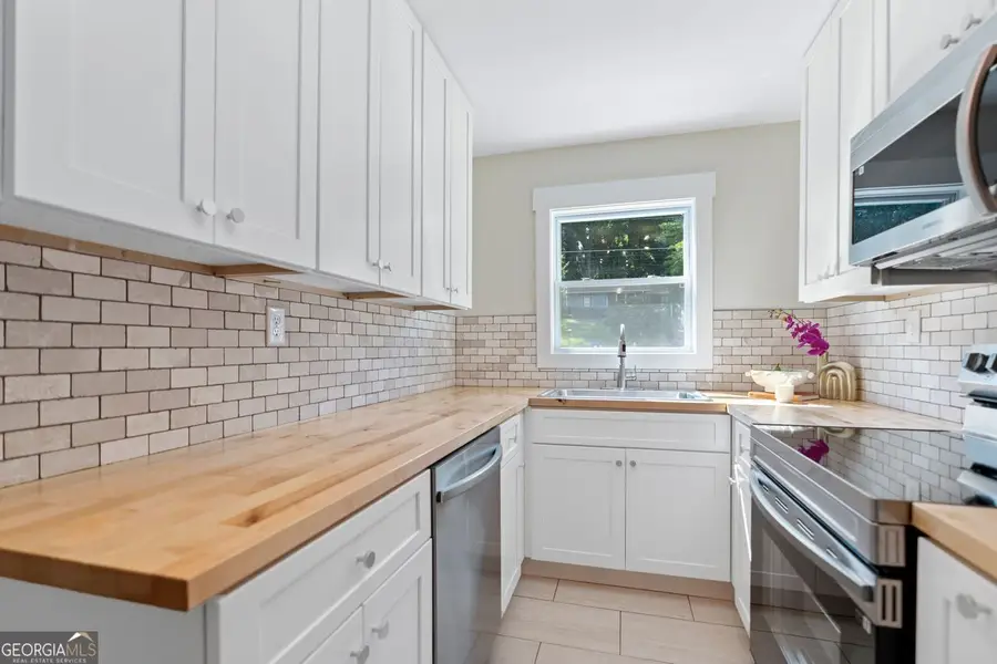 2483 Hunting Valley Drive, Decatur, GA 30033 - Image #2