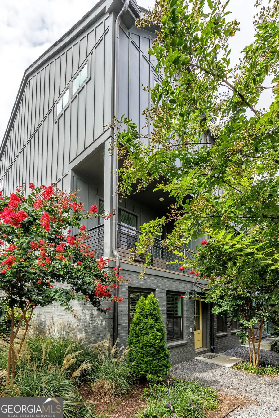 183 Chestnut Circle Ne, Atlanta, GA 30342 - Image #2