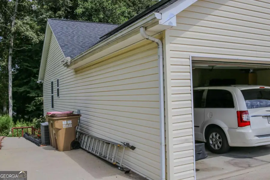 5059 Lancashire Court, Flowery Branch, GA 30542 - Image #3