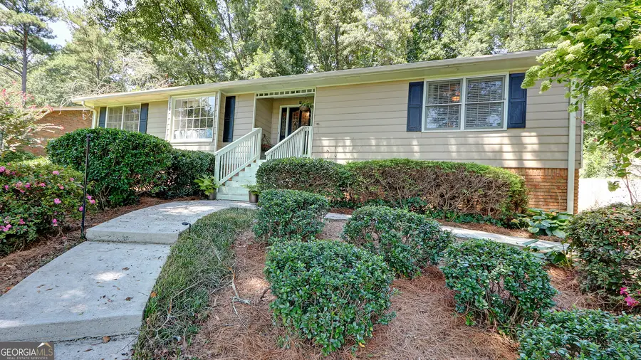 4627 Nantucket Drive Sw, Lilburn, GA 30047 - Image #2