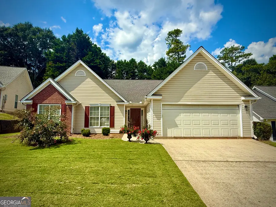 535 Suwanee East Drive, Lawrenceville, GA 30043 - Image #2