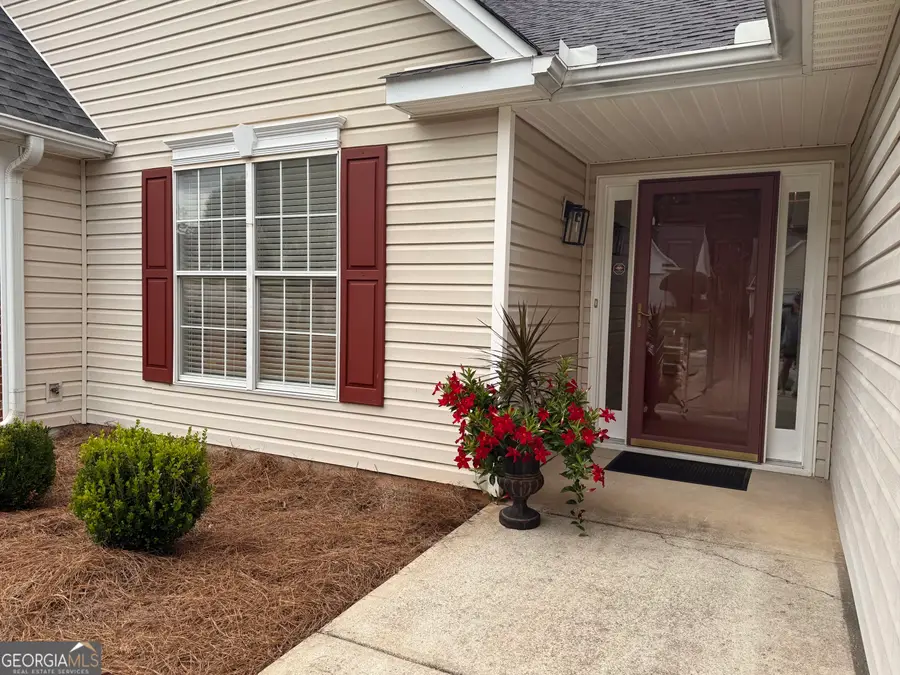 535 Suwanee East Drive, Lawrenceville, GA 30043 - Image #3