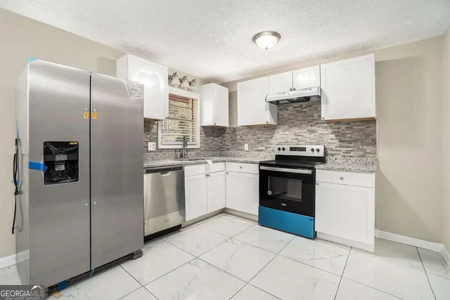 304 Mercer Drive, Jonesboro, GA 30236 - Image #2