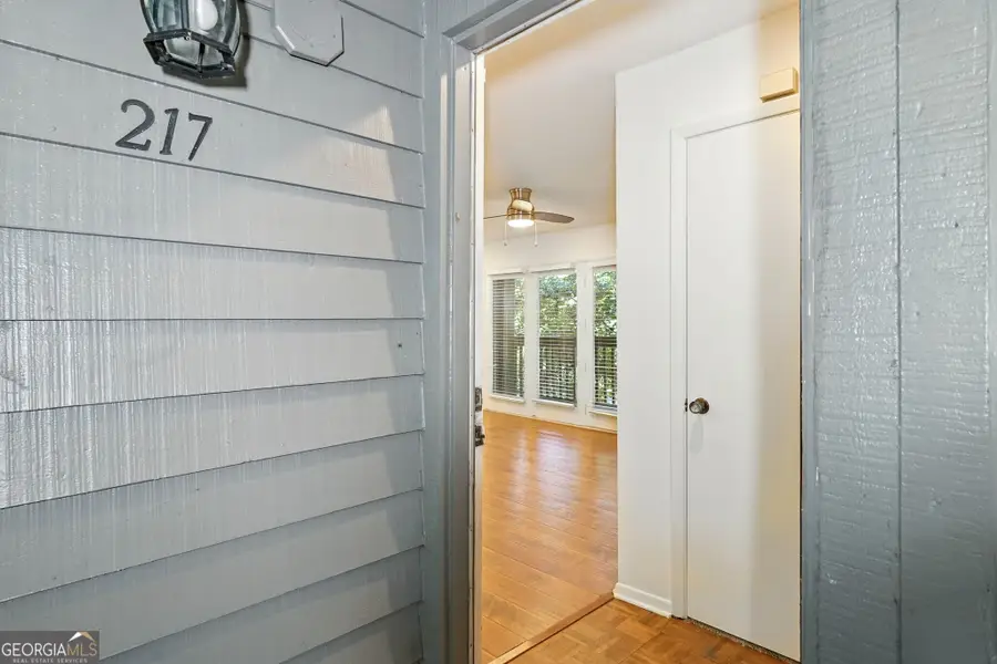 217 Tuxworth Circle, Decatur, GA 30033 - Image #2