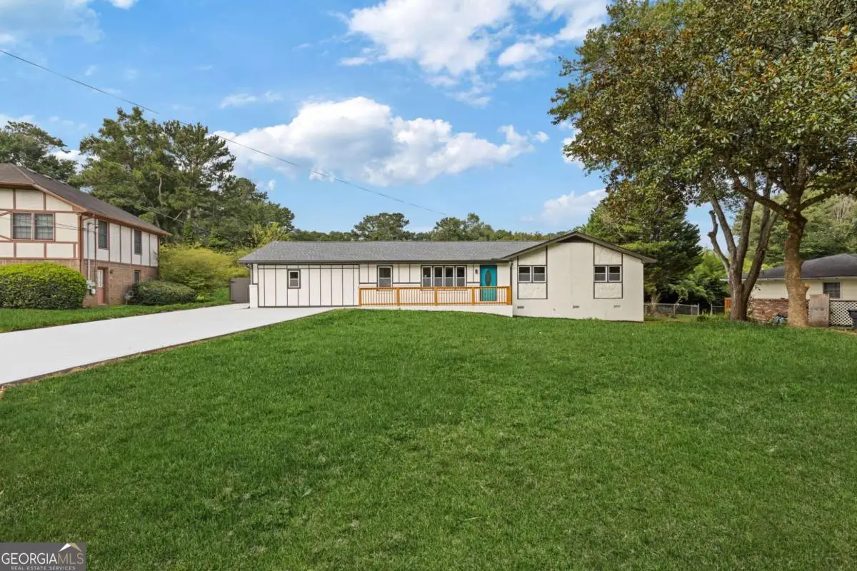 237 Sandra Drive Nw, Lilburn, GA 30047 - Image #1