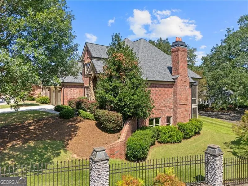 306 Vinings Walk Nw, Gainesville, GA 30501 - Image #2