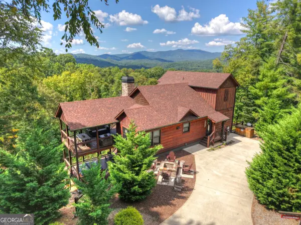 6 Pontoosuc Drive, Mineral Bluff, GA 30559