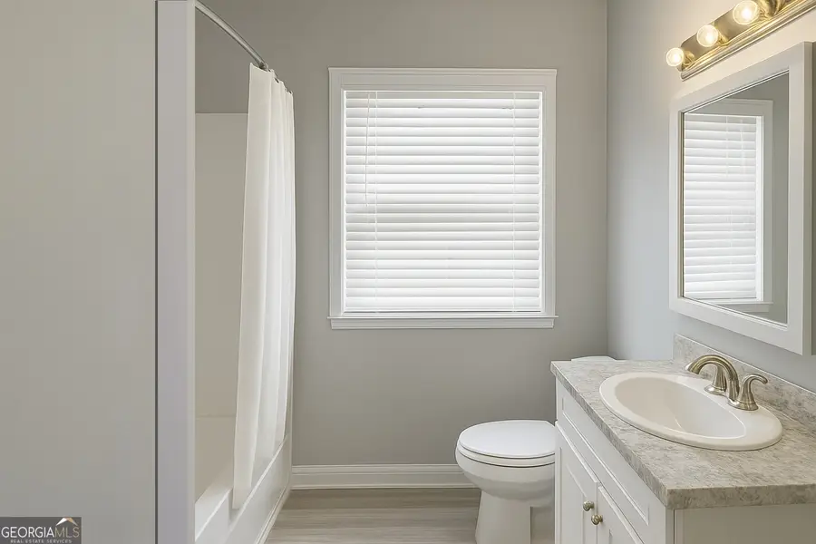 673 Lyric Way Nw, Atlanta, GA 30318 - Image #3