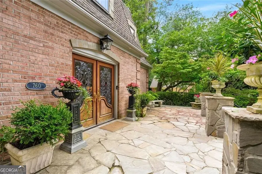 760 Weatherly Lane Nw, Atlanta, GA 30328 - Image #2