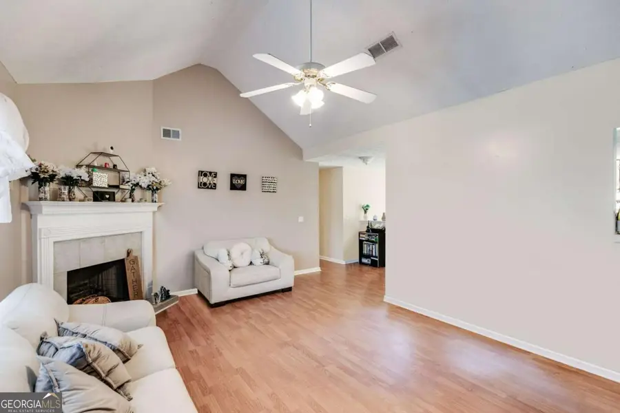 1035 Brushystone Drive, Loganville, GA 30052 - Image #3