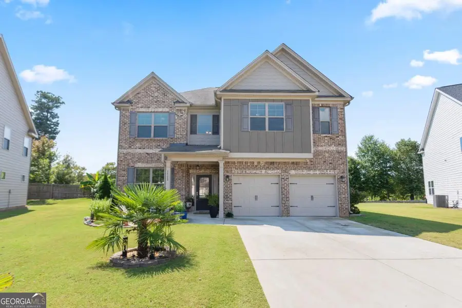 1722 Weatherbrook Circle, Lawrenceville, GA 30043 - Image #2