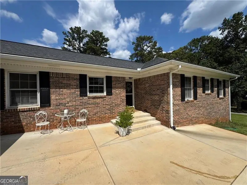 1709 Elizabeth Court Sw, Conyers, GA 30094 - Image #2