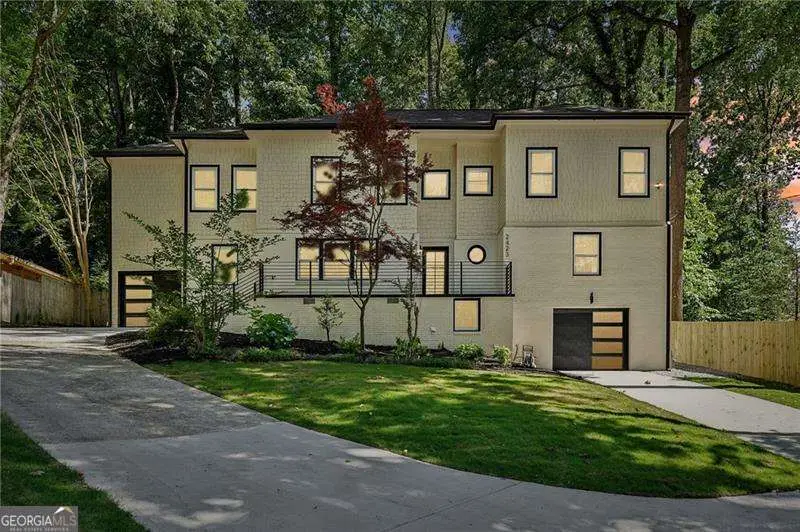 2423 Melinda Drive Ne, Atlanta, GA 30345 - Image #2