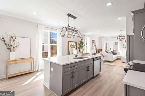 1967 Hollywood Road Nw #18, Atlanta, GA 30318