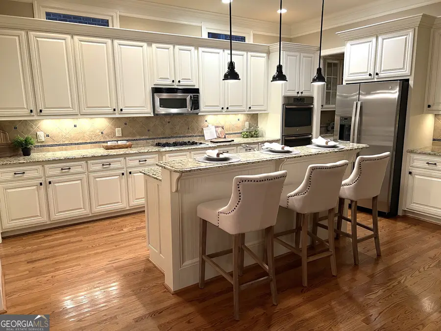 962 Manor Parc Drive Se, Decatur, GA 30033 - Image #2