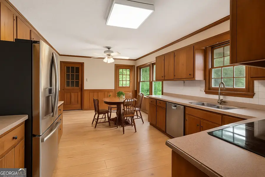 4390 Inns Brook Drive, Snellville, GA 30039 - Image #3