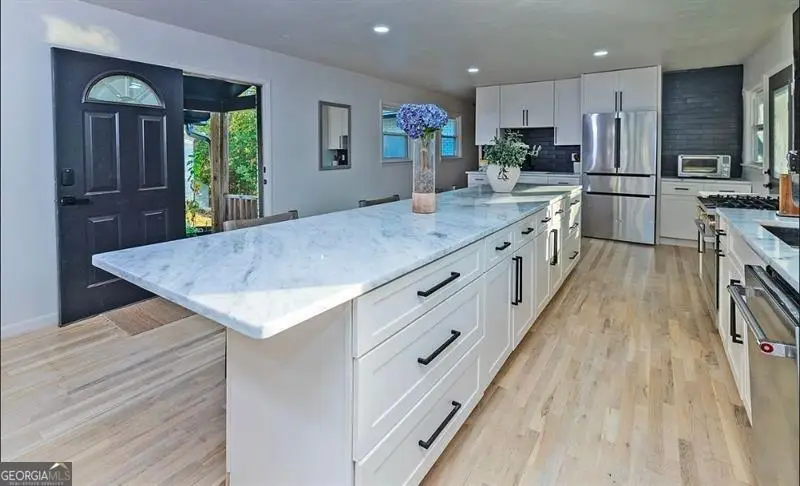 3807 Greenhill Drive, Chamblee, GA 30341 - Image #3