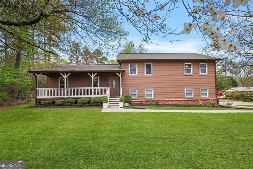 3916 S Martin Way, Lithia Springs, GA 30122 - Image #1