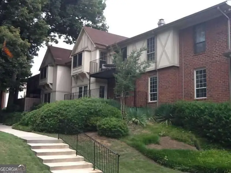 6851 Roswell Road #B13, Atlanta, GA 30328 - Image #1