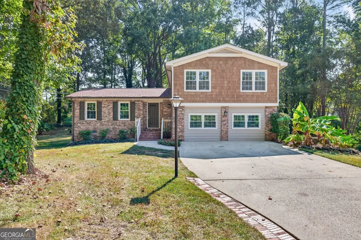1434 Shelly Circle, Lawrenceville, GA 30043 - Image #1
