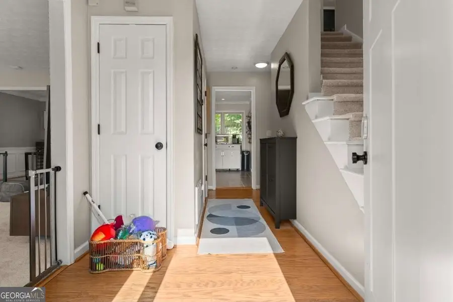 614 Hickory Nobb, Sugar Hill, GA 30518 - Image #2