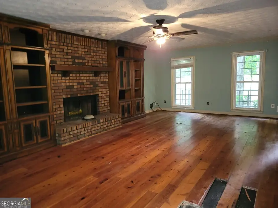 135 Pamela Court, Fayetteville, GA 30214 - Image #2