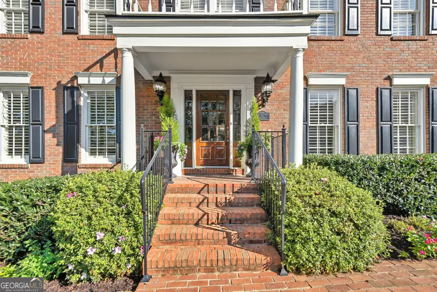 575 Fourth Fairway Drive, Roswell, GA 30076 - Image #3