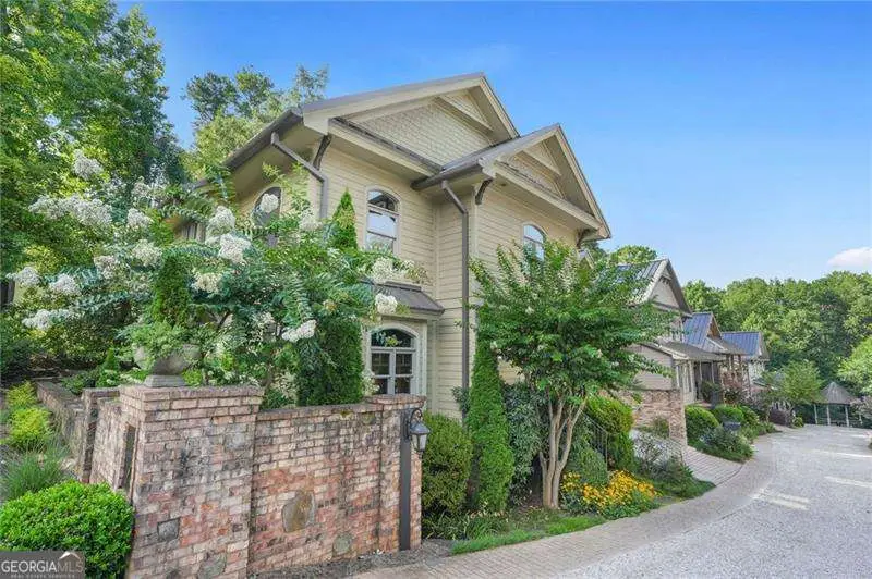 105 Weatherford Place, Roswell, GA 30075 - Image #1