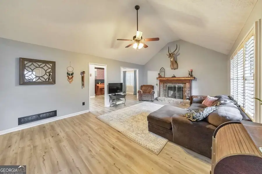 307 Queensbury Walk, Acworth, GA 30102 - Image #3