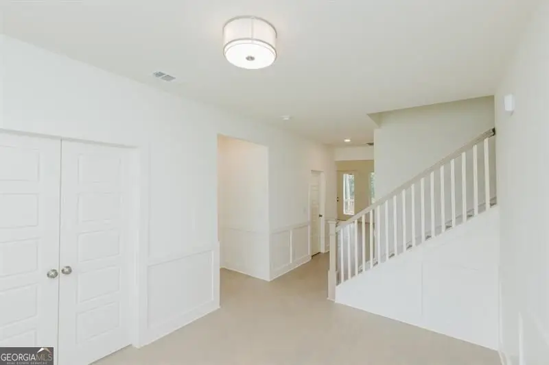 8320 Creekside Overlook Drive, Gainesville, GA 30506 - Image #2