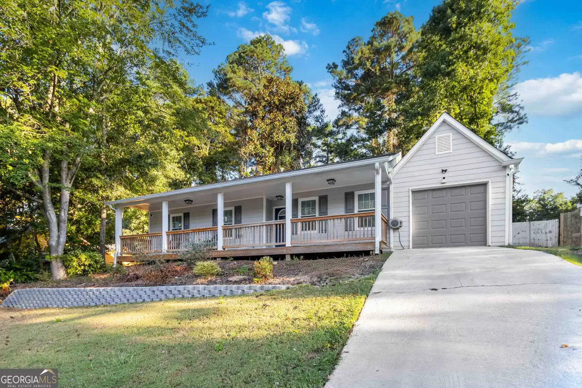 874 Fox Valley Drive, Stone Mountain, GA 30088 - Image #1